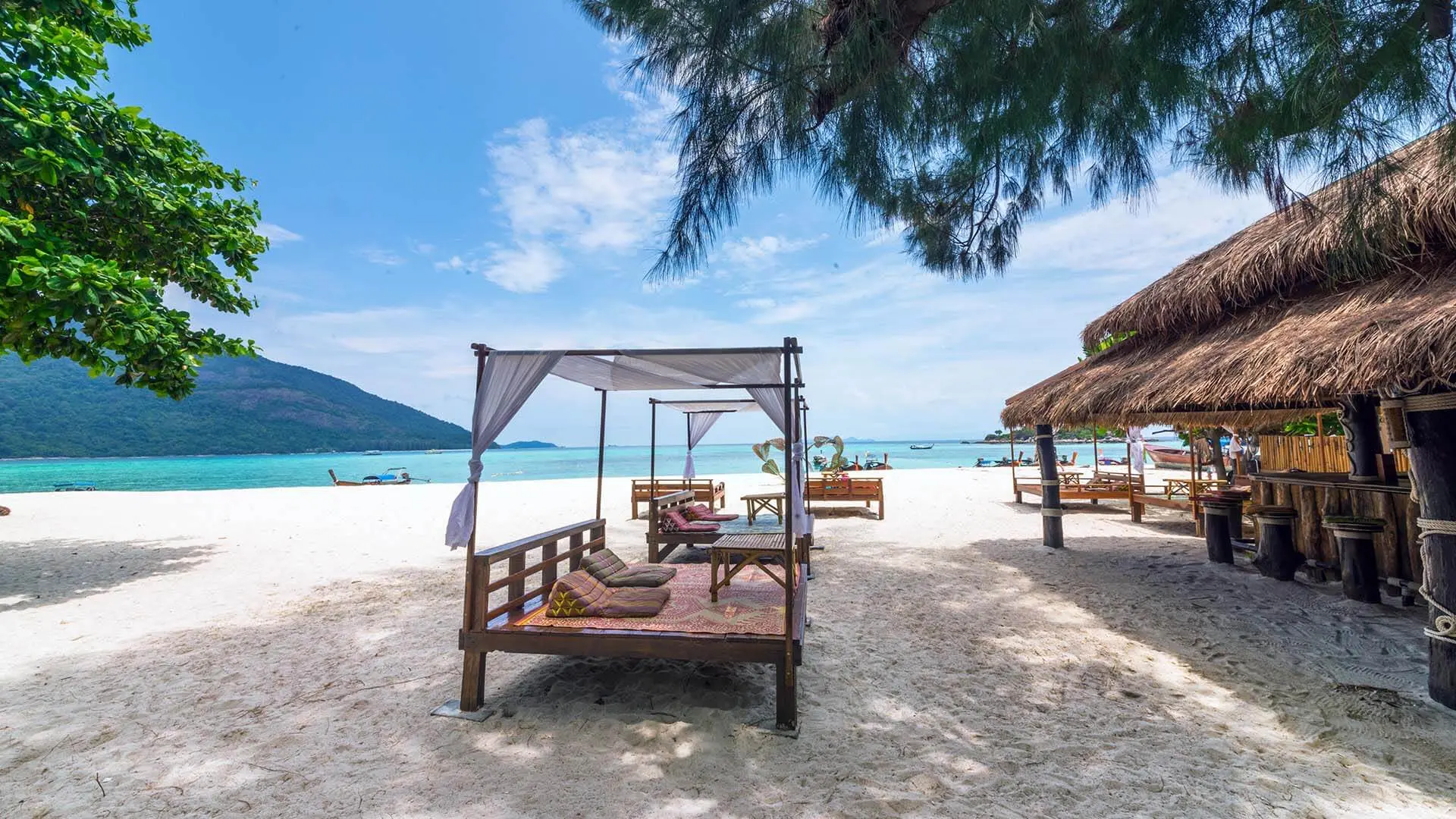 รีสอร์ตหาดนราทัศน์